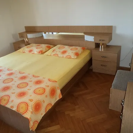 Ena Apartman *