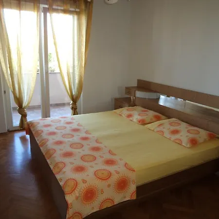 Ena Apartman