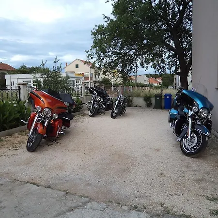 Ena * Biograd na Moru